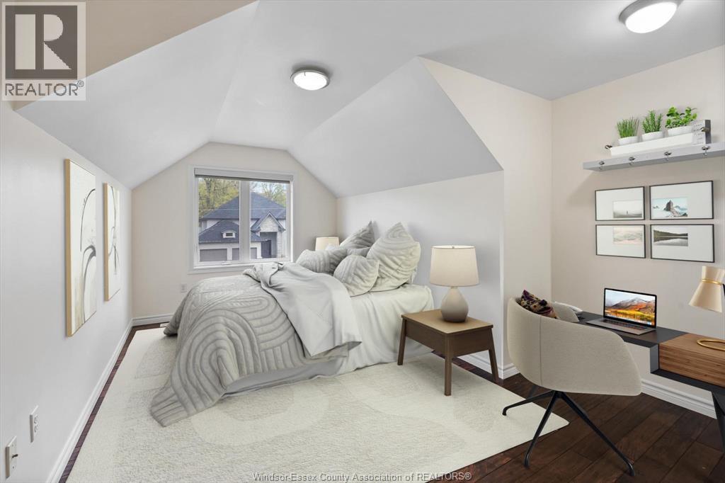 1335 Maple, Lasalle, ON - Indoor Photo Showing Bedroom