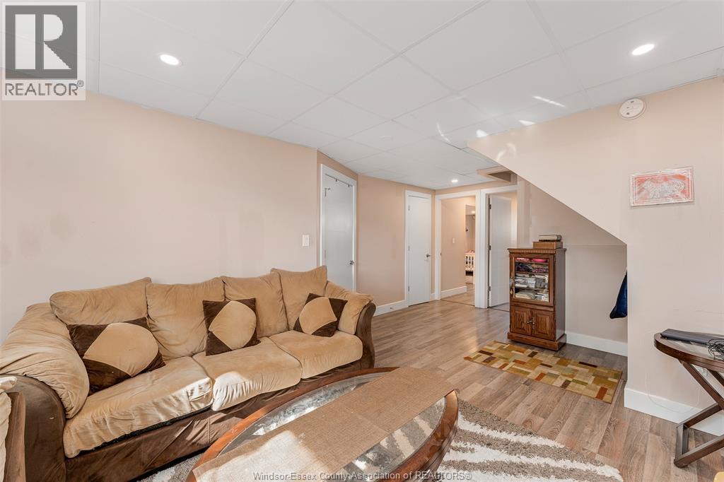 9978 Forest Glade Court Unit# 5, Windsor, ON - Indoor Photo Showing Other Room