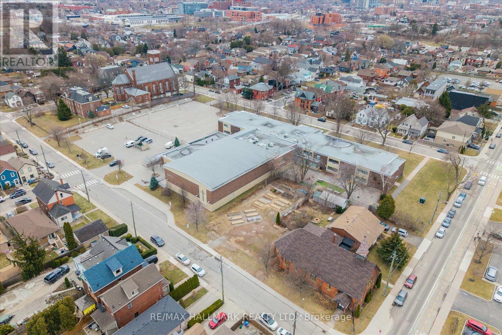53 Wood Street E, Hamilton, ON - Outdoor With View