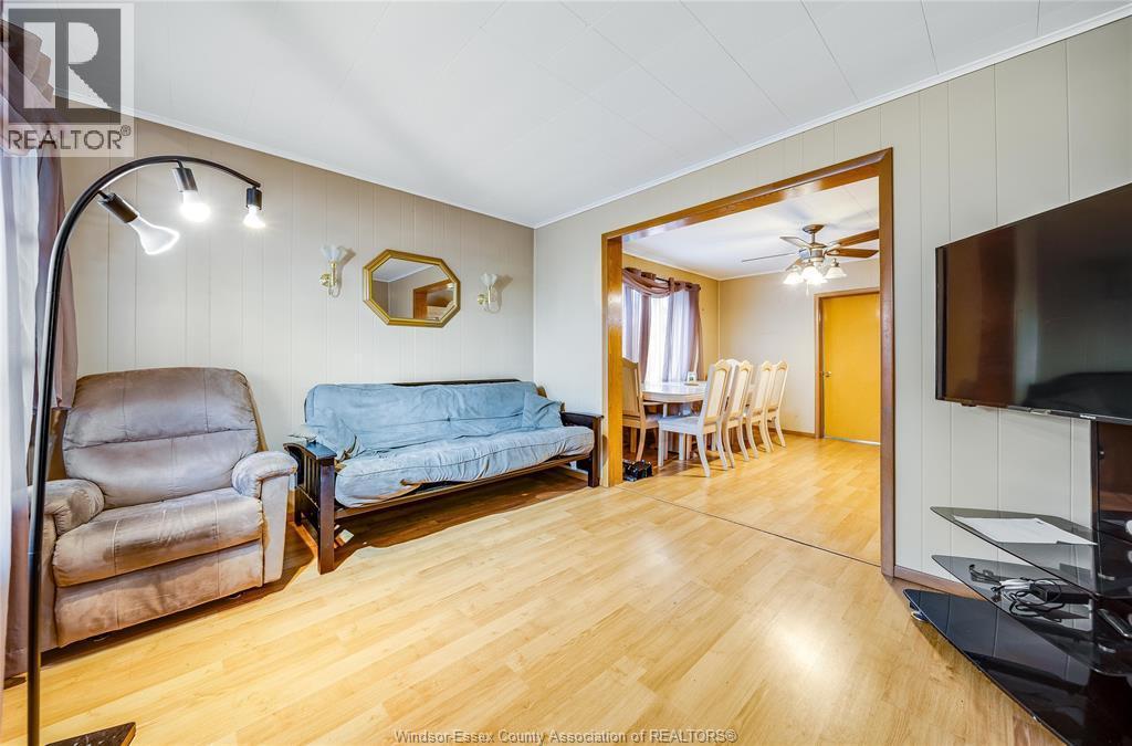 879 Felix, Windsor, ON - Indoor