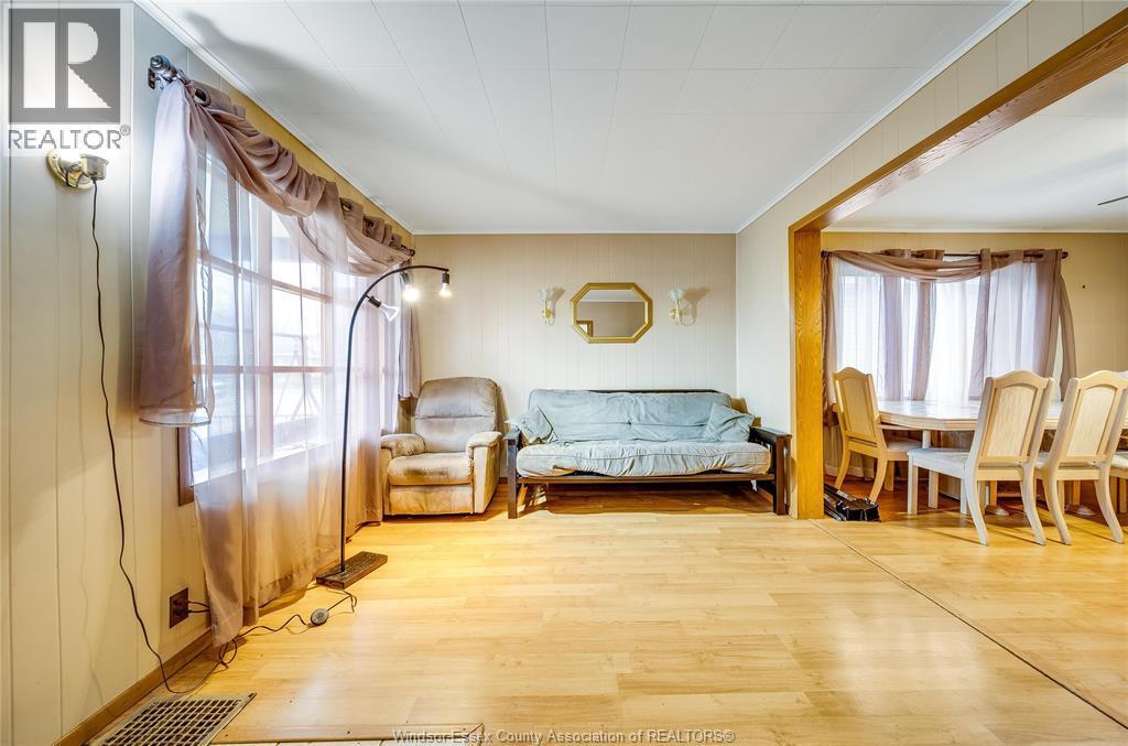 879 Felix, Windsor, ON - Indoor