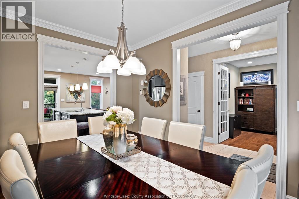 1265 Maple, Lasalle, ON - Indoor Photo Showing Dining Room
