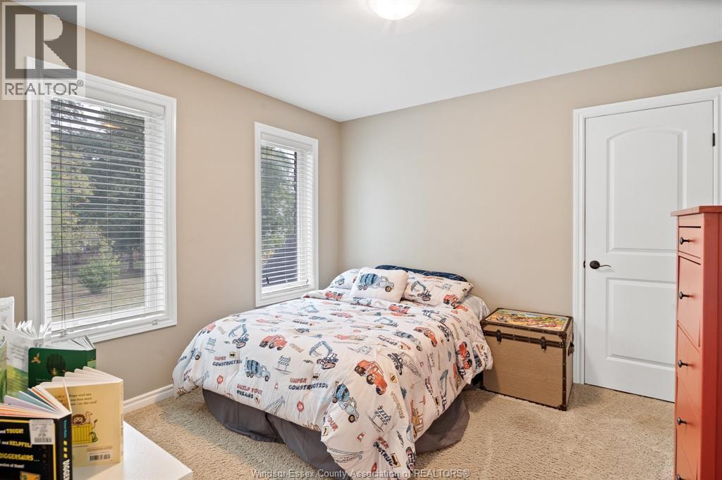 1265 Maple, Lasalle, ON - Indoor Photo Showing Bedroom