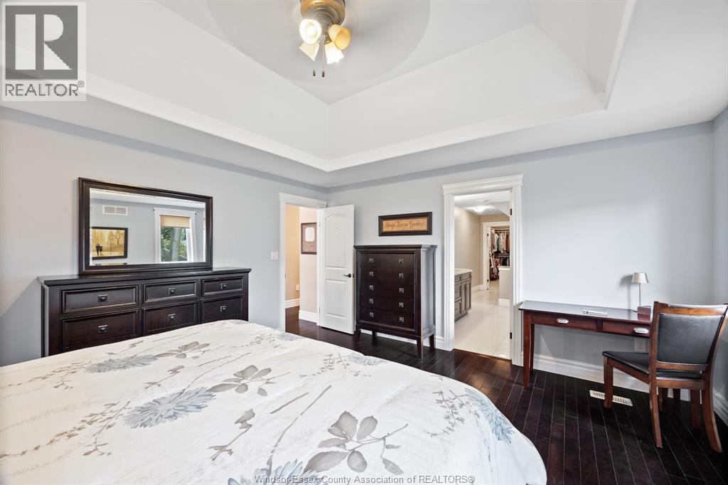 1265 Maple, Lasalle, ON - Indoor Photo Showing Bedroom