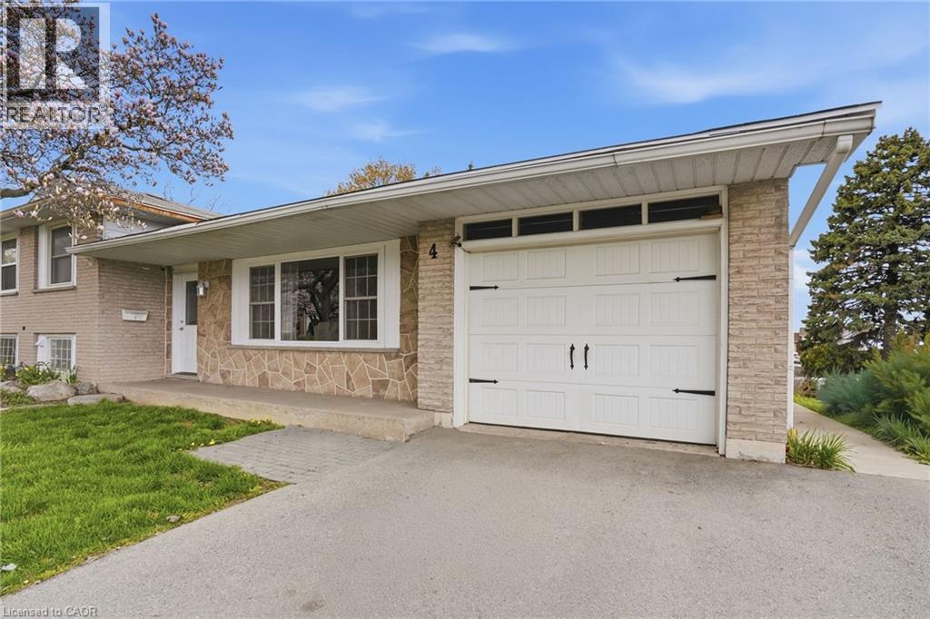4 Clifton Downs Road, Hamilton, ON - Outdoor