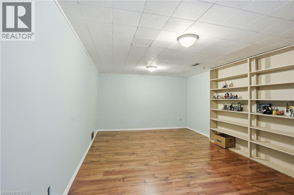 4 Clifton Downs Road, Hamilton, ON - Indoor Photo Showing Other Room