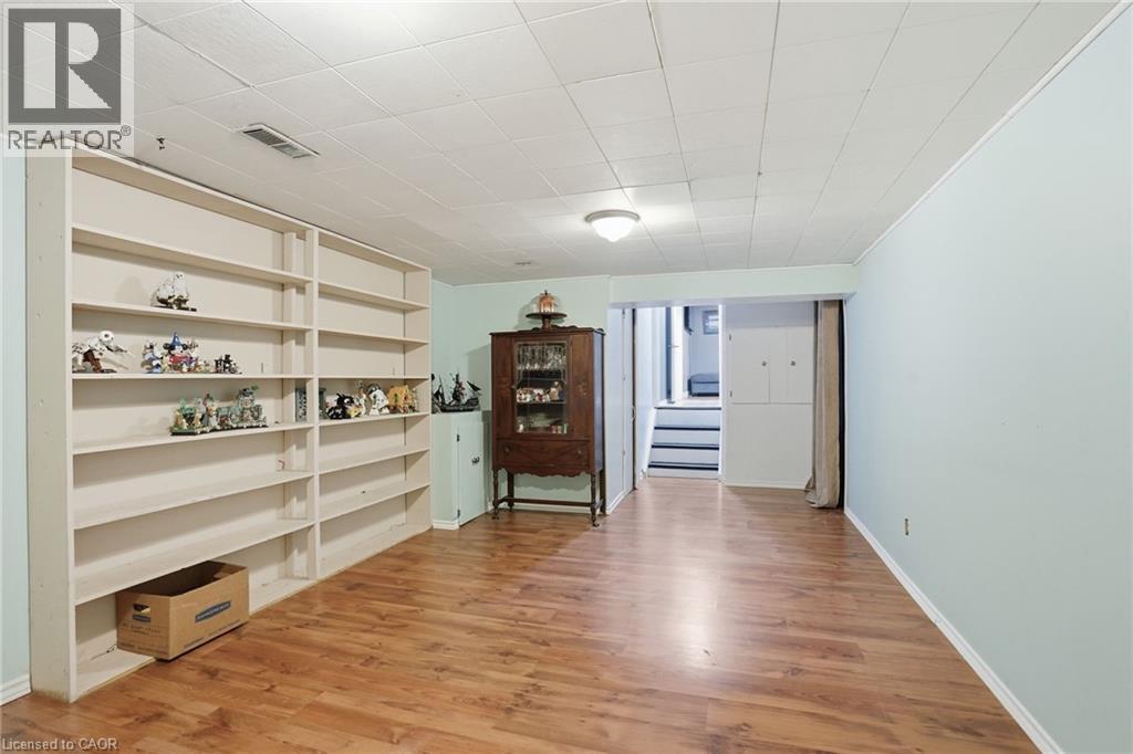 4 Clifton Downs Road, Hamilton, ON - Indoor Photo Showing Other Room