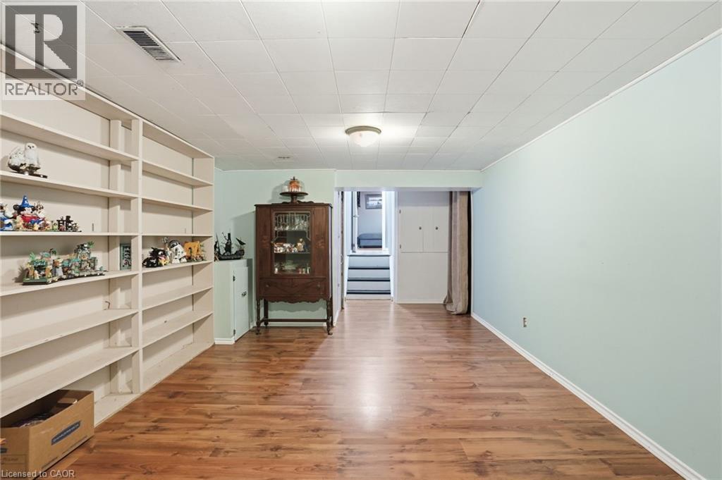 4 Clifton Downs Road, Hamilton, ON - Indoor Photo Showing Other Room
