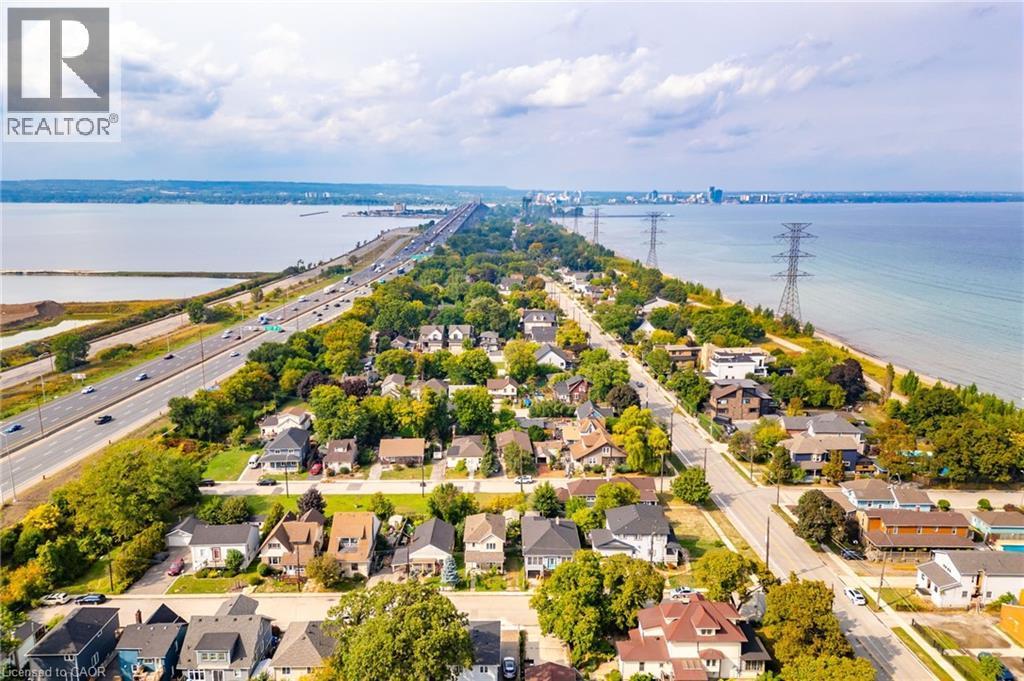 11 Knapmans Drive, Hamilton, ON