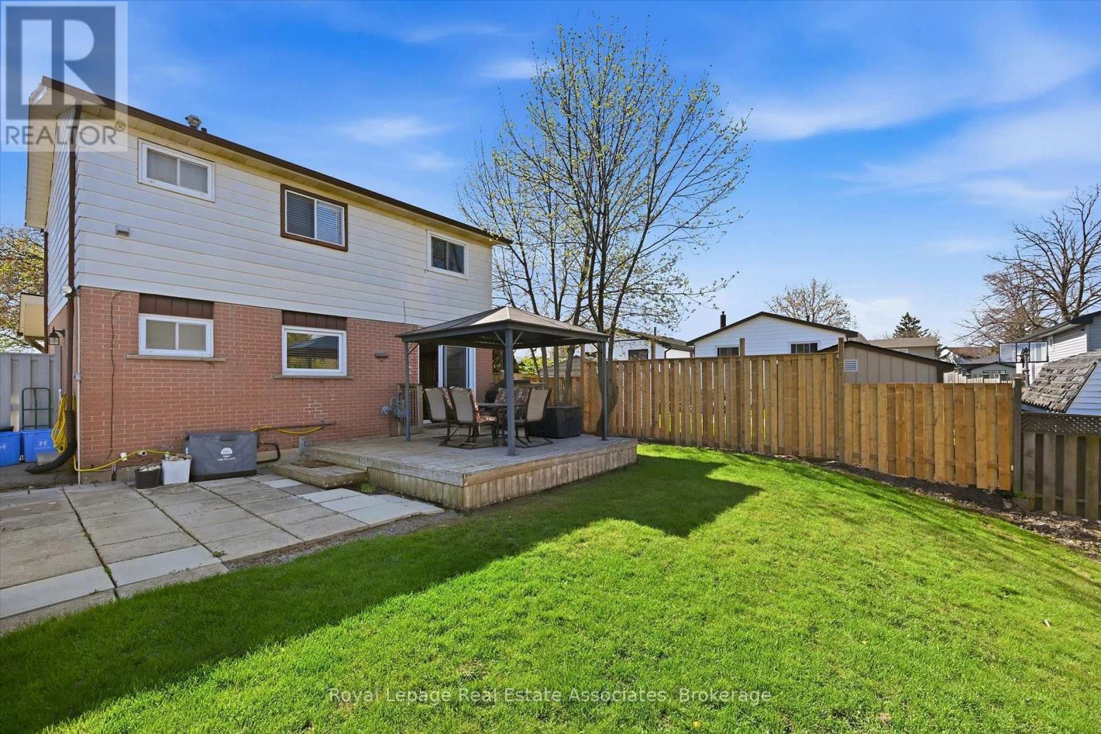 107 Billington Crescent, Hamilton, ON - Outdoor With Deck Patio Veranda