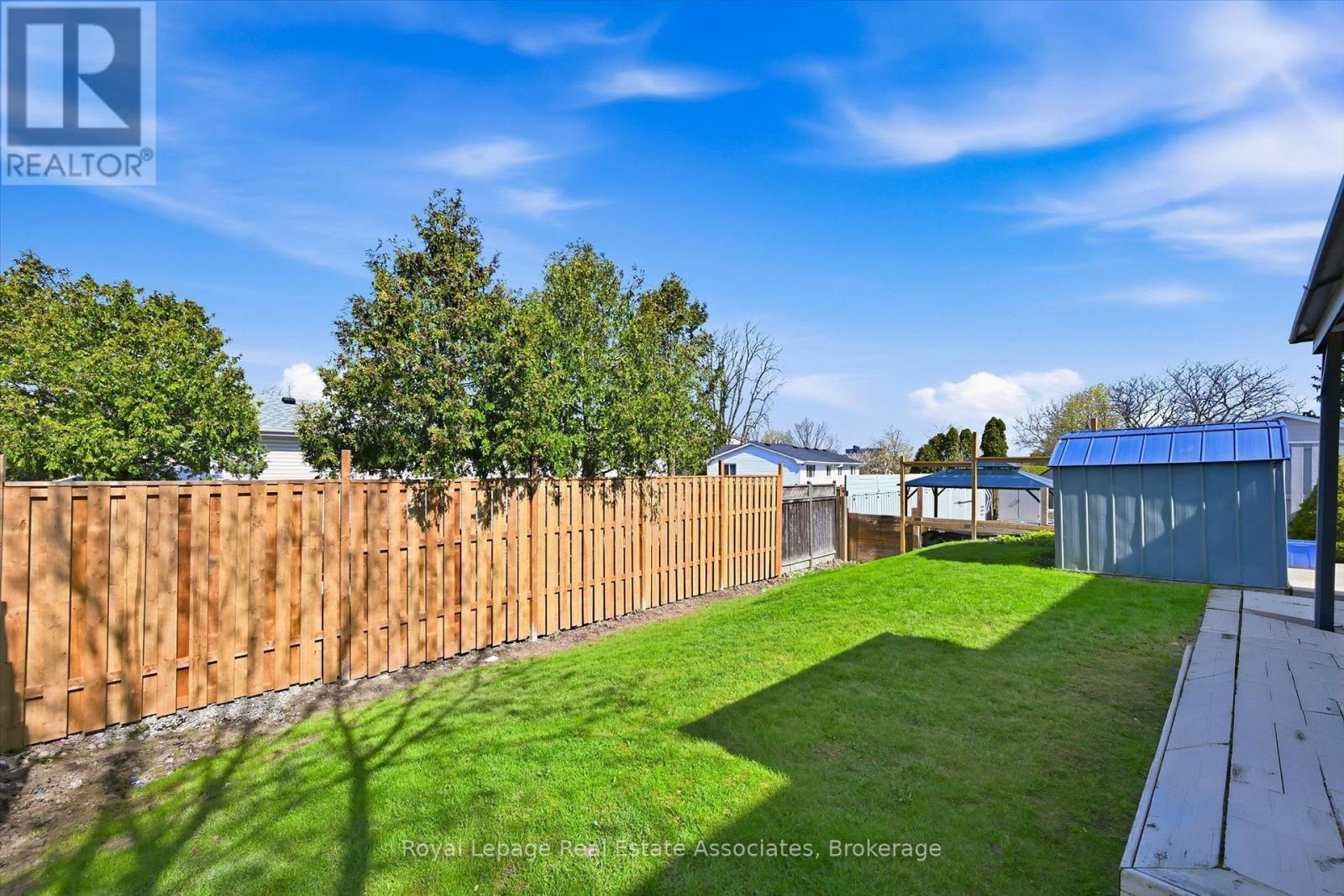 107 Billington Crescent, Hamilton, ON - Outdoor With Backyard