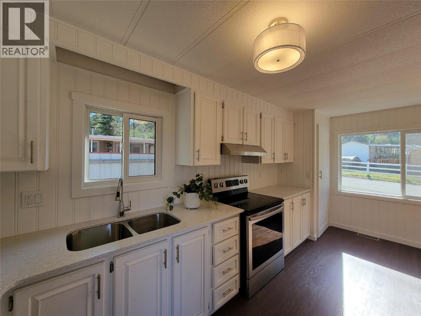 1514 Highway 3A Unit# 3, Keremeos, BC