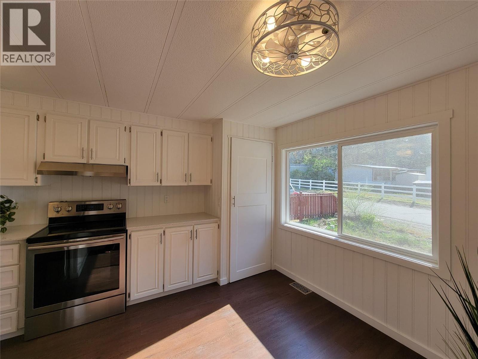1514 Highway 3A Unit# 3, Keremeos, BC