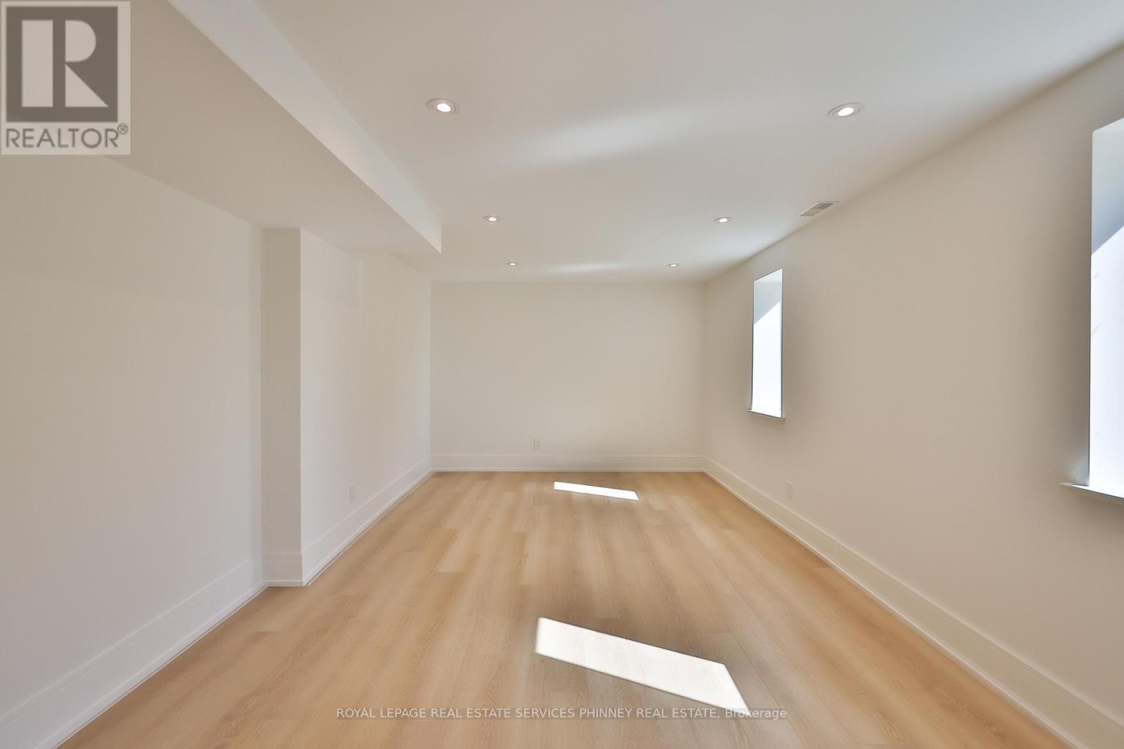 1340 Contour Drive, Mississauga, ON - Indoor Photo Showing Other Room