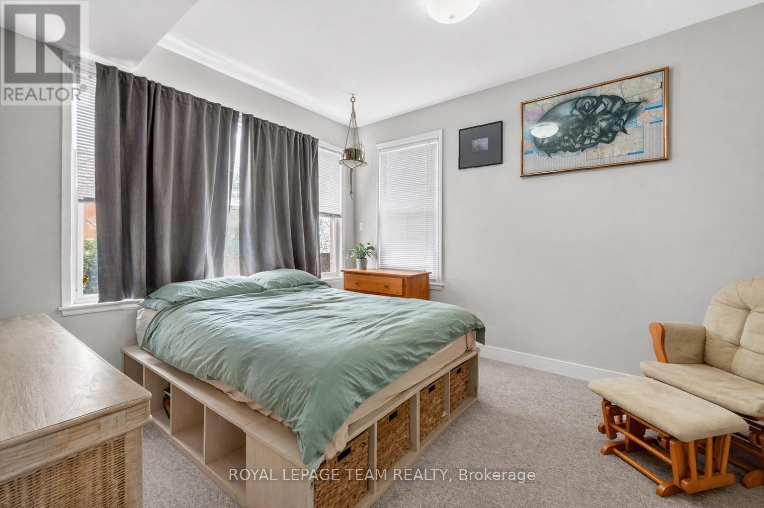 12 Lewis Street, Ottawa, ON - Indoor Photo Showing Bedroom