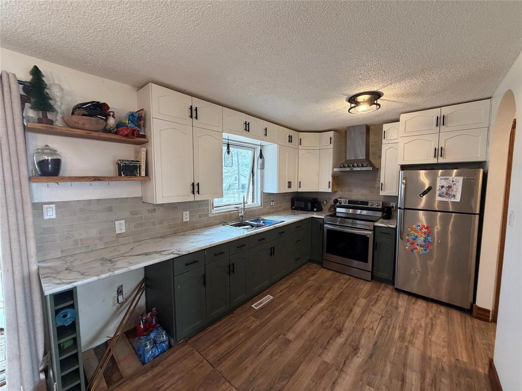 30113 20N Road, Grunthal, MB - Indoor Photo Showing Kitchen With Double Sink