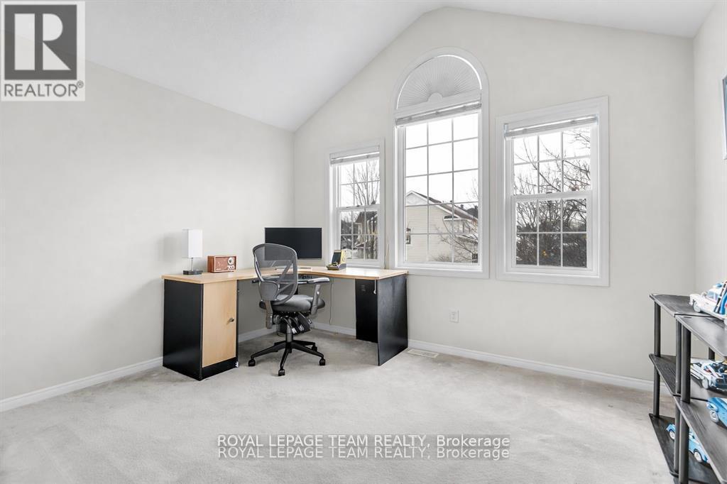 Painting options available! - 162 Redcliff Avenue, Ottawa, ON - Indoor Photo Showing Office