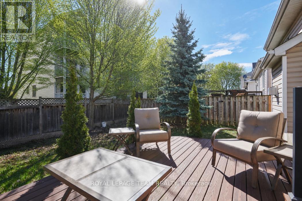 162 Redcliff Avenue, Ottawa, ON - Outdoor With Deck Patio Veranda