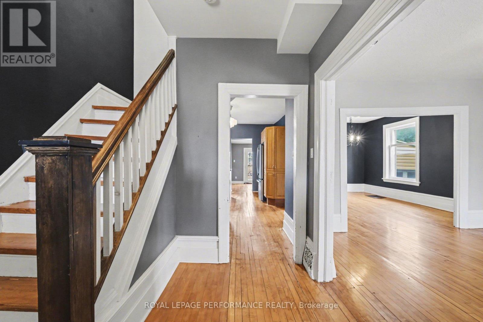 foyer - 506 Wentworth Avenue, Ottawa, ON - Indoor Photo Showing Other Room