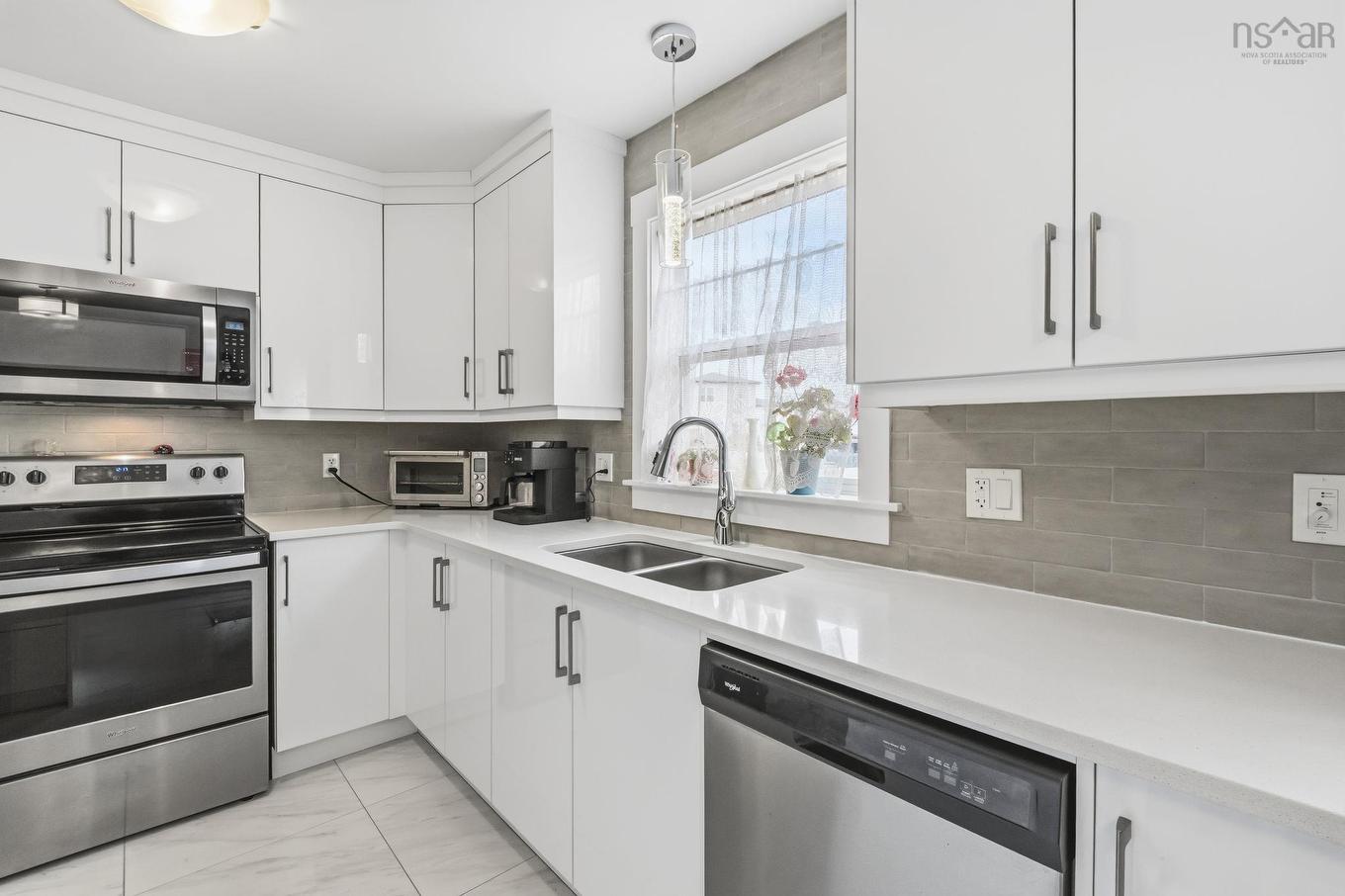 185 Titanium Crescent, Halifax, NS