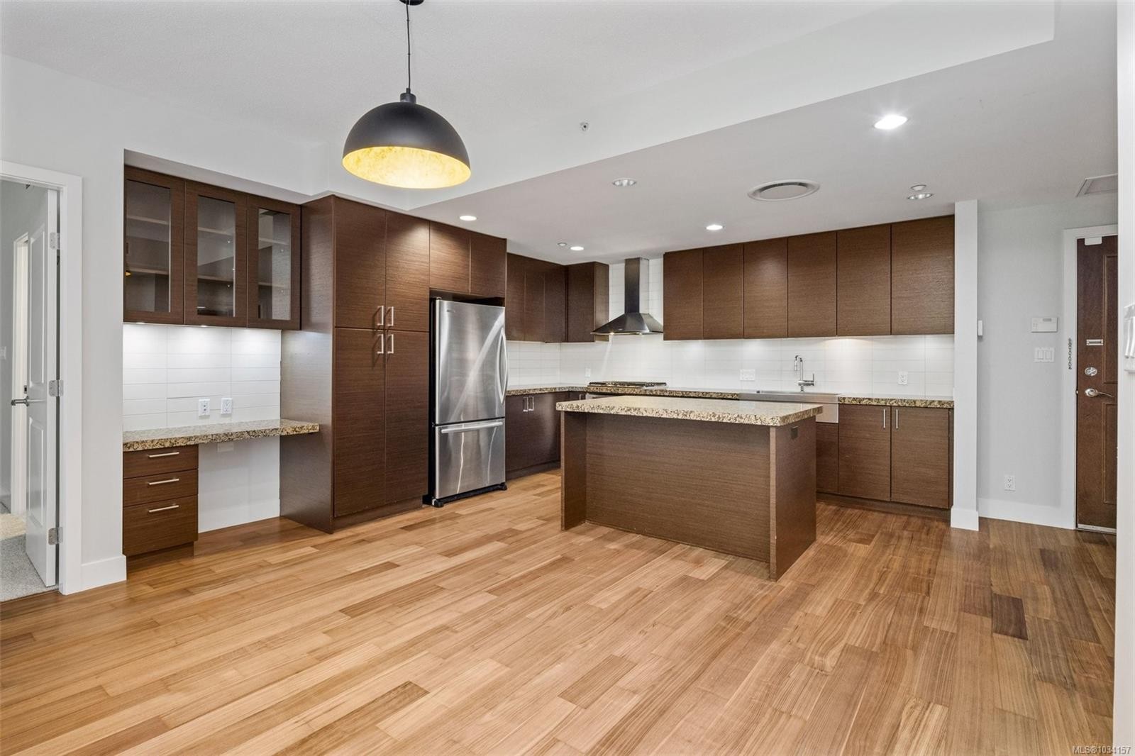 #113-1400 Lynburne Pl, Langford, BC - Indoor Photo Showing Kitchen