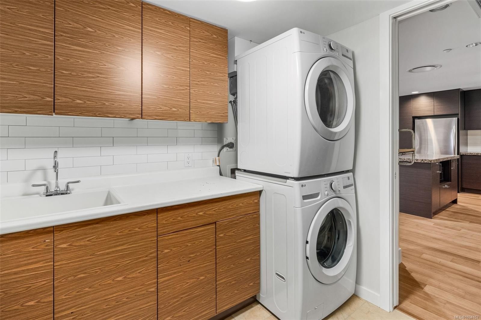 #113-1400 Lynburne Pl, Langford, BC - Indoor Photo Showing Laundry Room