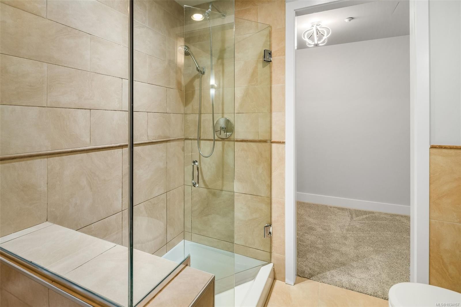 #113-1400 Lynburne Pl, Langford, BC - Indoor Photo Showing Bathroom