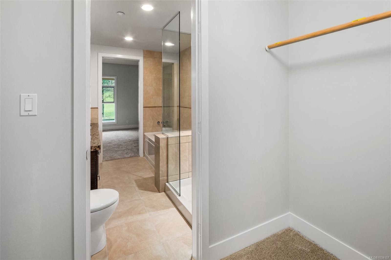 #113-1400 Lynburne Pl, Langford, BC - Indoor