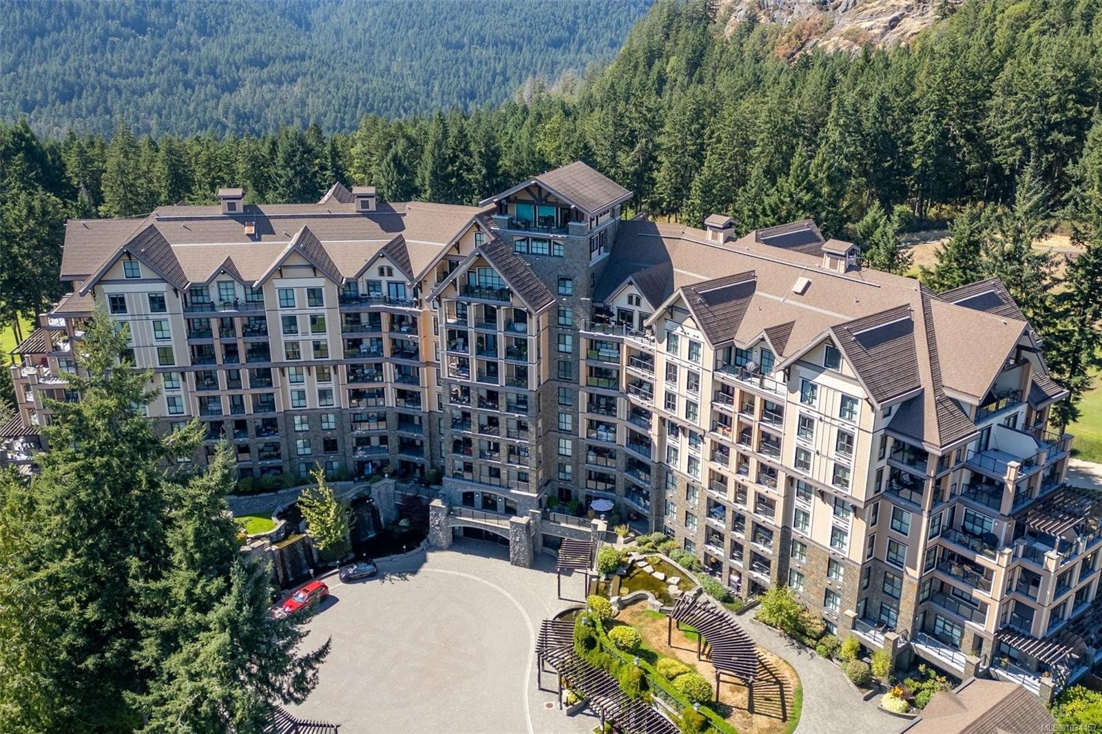 #113-1400 Lynburne Pl, Langford, BC - Outdoor With Facade