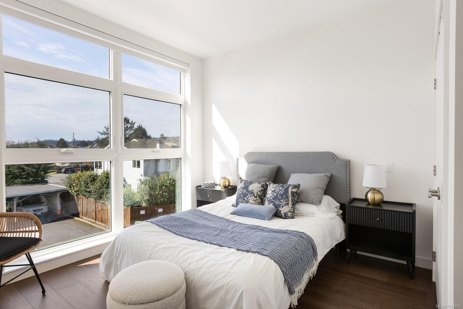 #108-9570 Fifth St, Sidney, BC - Indoor Photo Showing Bedroom
