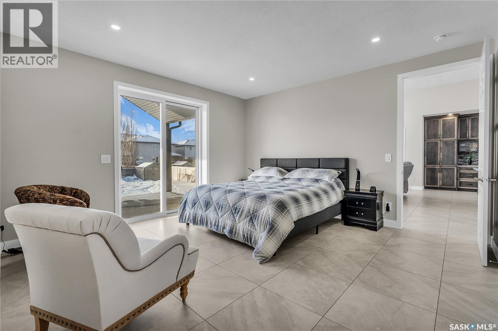 7 Loewen Court, Warman, SK - Indoor Photo Showing Bedroom