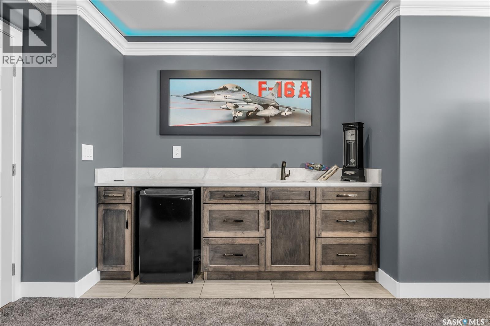 7 Loewen Court, Warman, SK - Indoor Photo Showing Other Room