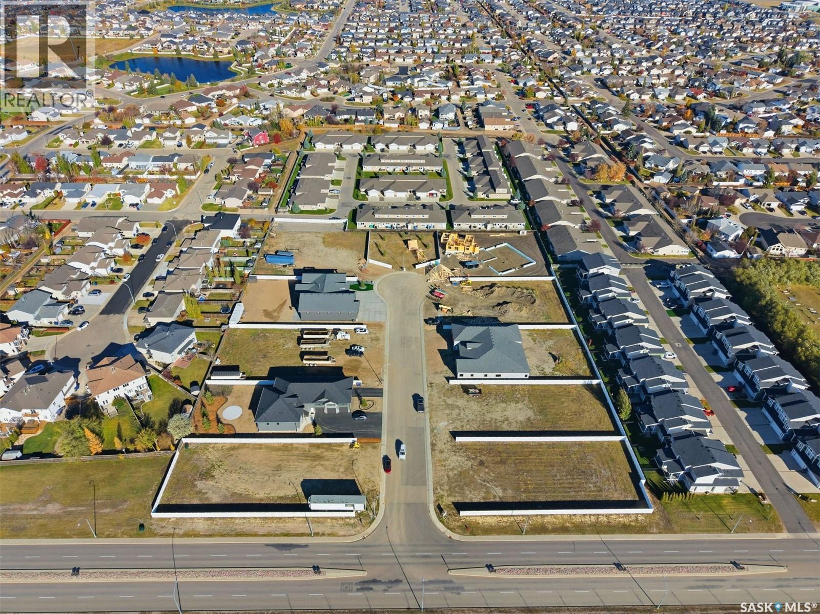 7 Loewen Court, Warman, SK - Outdoor With View