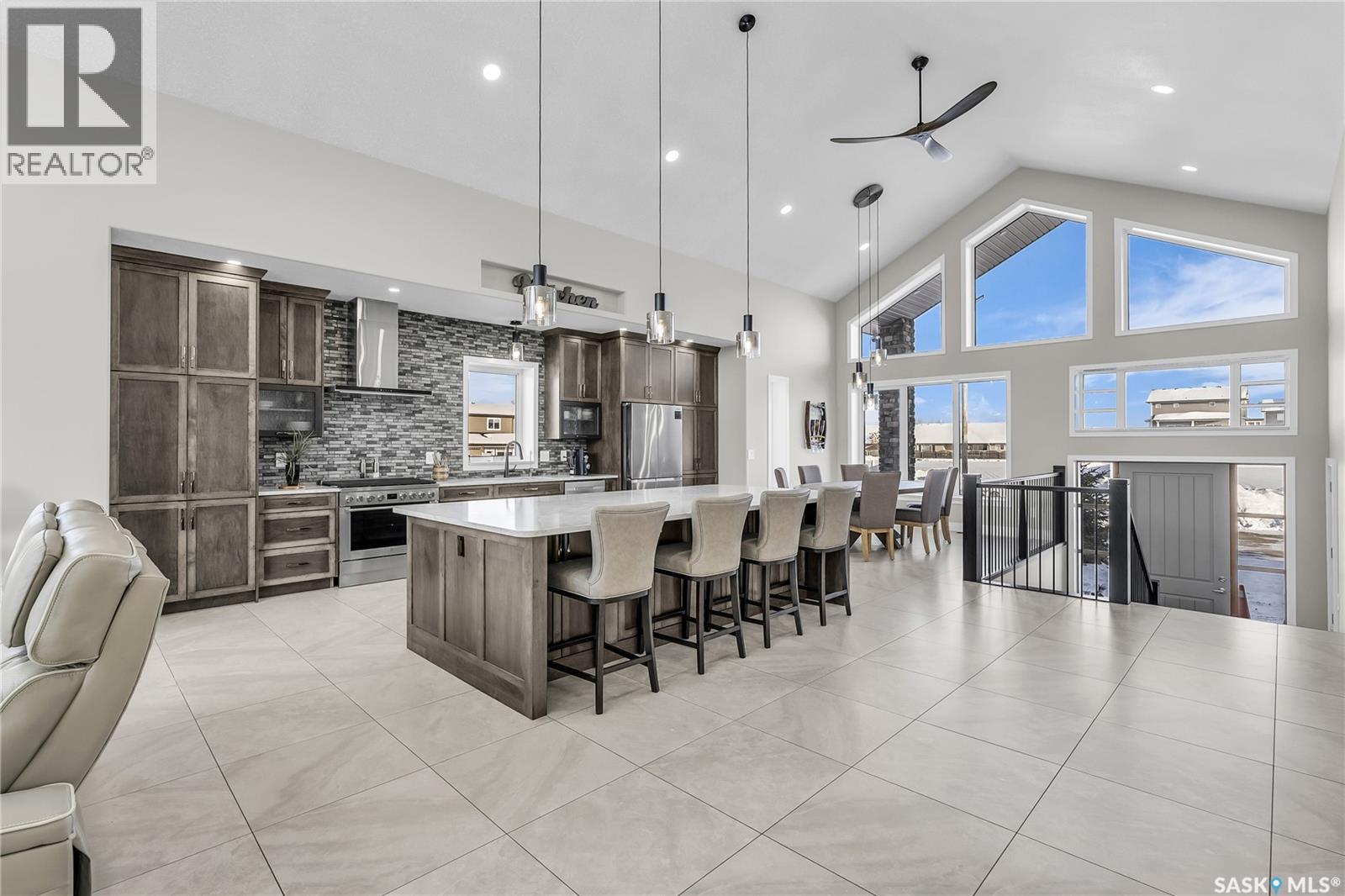 7 Loewen Court, Warman, SK - Indoor