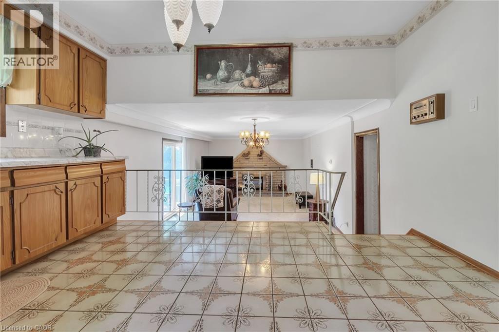 2344 Brinell Avenue, Burlington, ON - Indoor