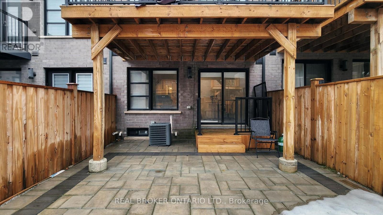 2508 Castlegate Crossing, Pickering, ON - Outdoor