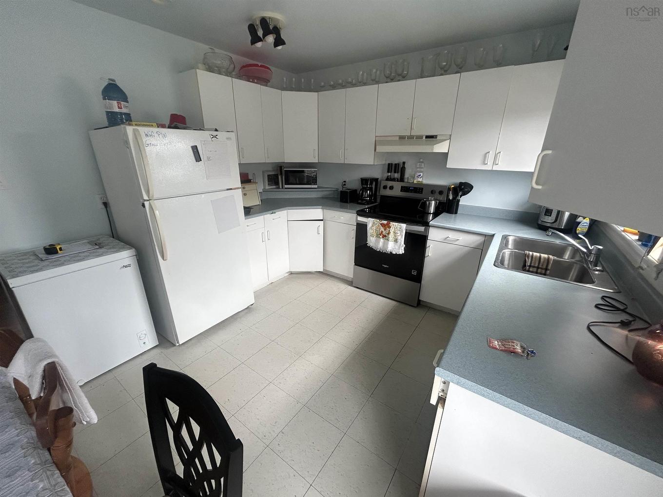 2 Pine Ridge Rd, Lower South River, NS