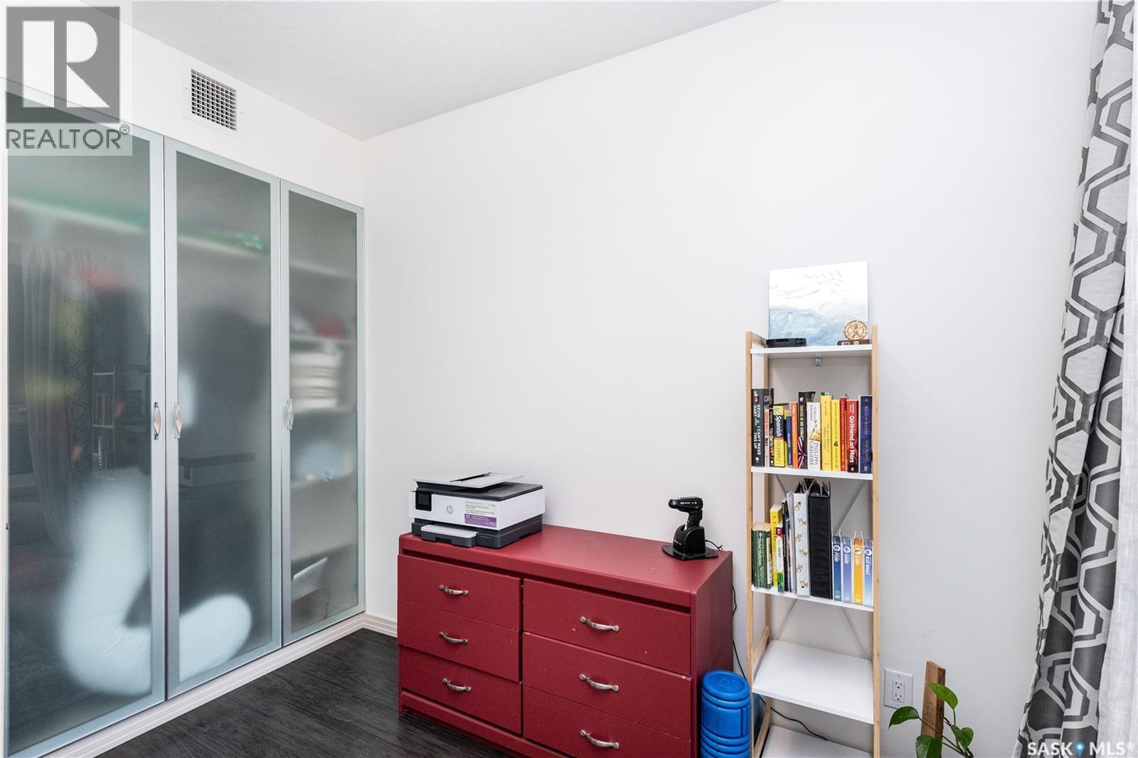 122 223 Evergreen Square, Saskatoon, SK - Indoor