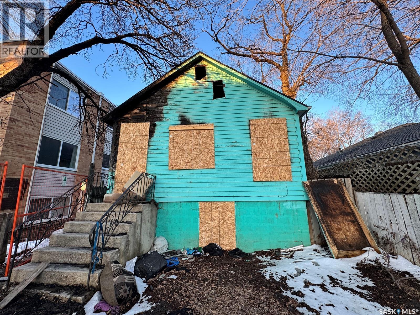 120 T Avenue S, Saskatoon, SK - Outdoor
