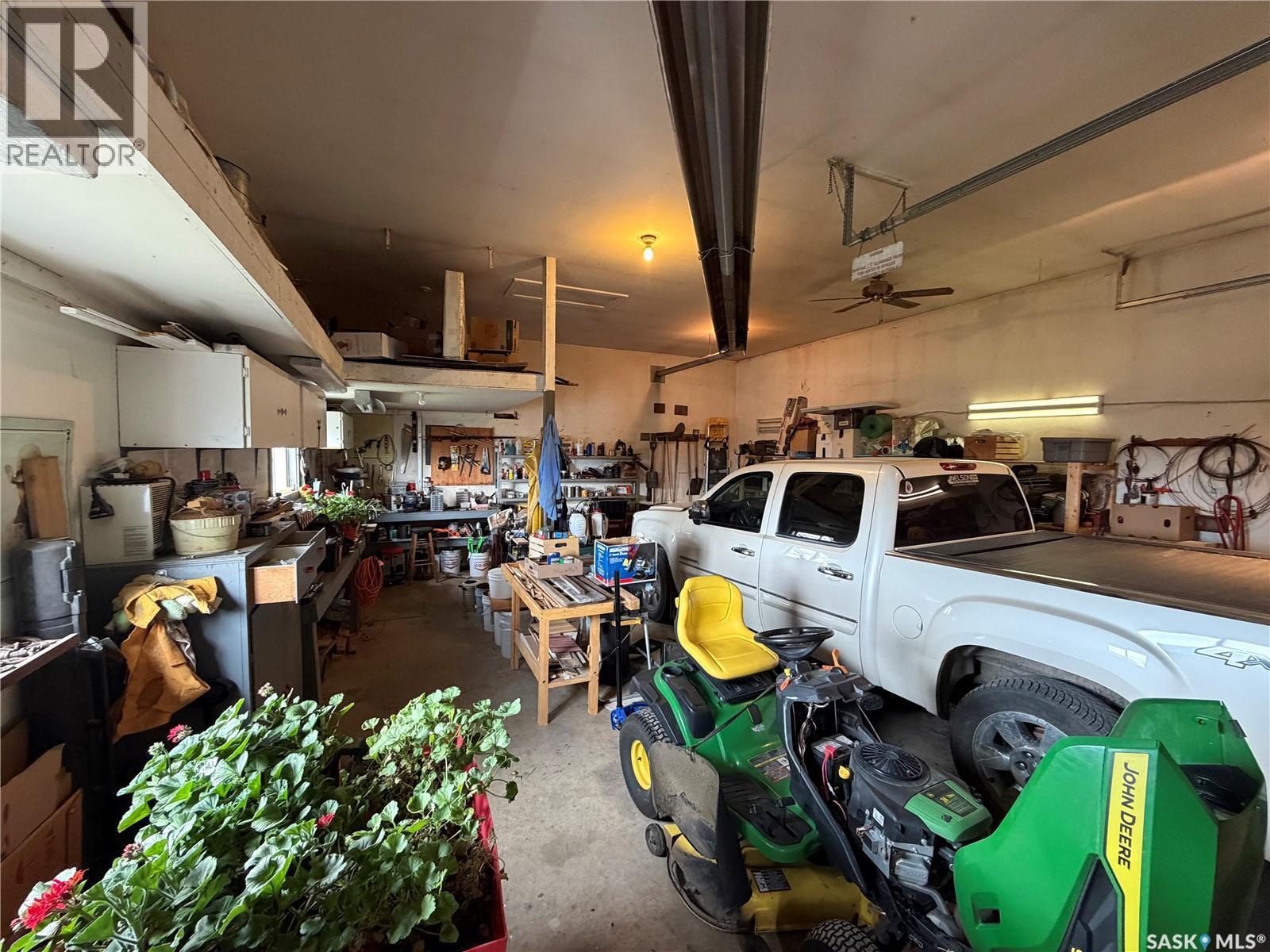 Rocking Chair Ranch, Herbert, SK - Indoor Photo Showing Garage
