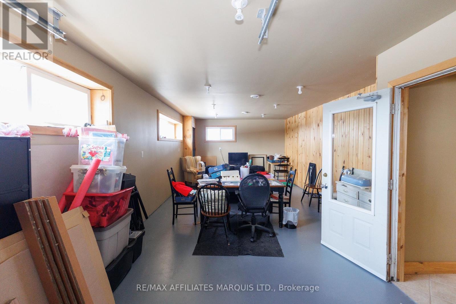 1850 Ridge Road W, Champlain, ON - Indoor Photo Showing Other Room