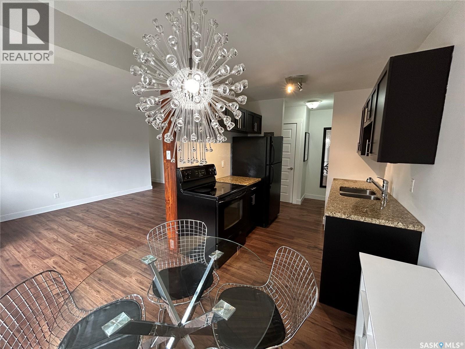 17 208 Lindsay Place, Saskatoon, SK - Indoor