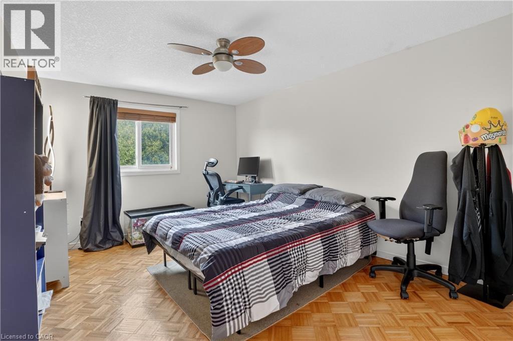 331 Keewatin Avenue, Kitchener, ON - Indoor Photo Showing Bedroom