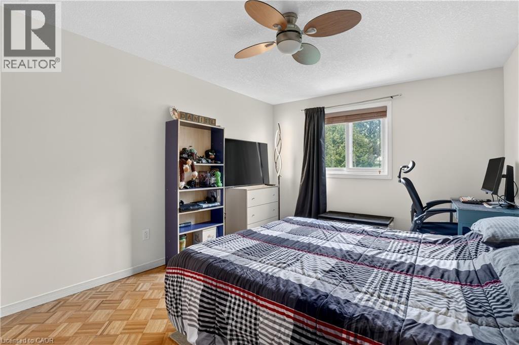 331 Keewatin Avenue, Kitchener, ON - Indoor Photo Showing Bedroom