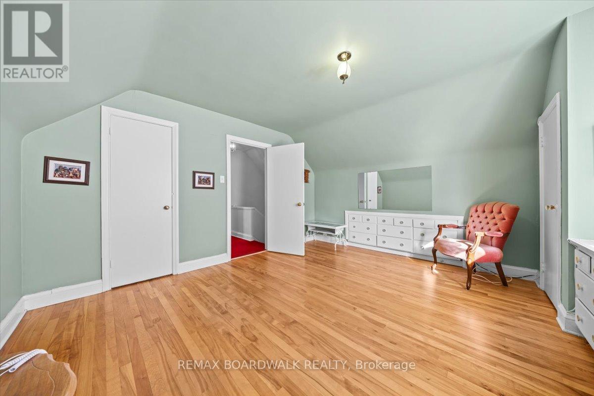 961 Kingsmere Avenue, Ottawa, ON - Indoor