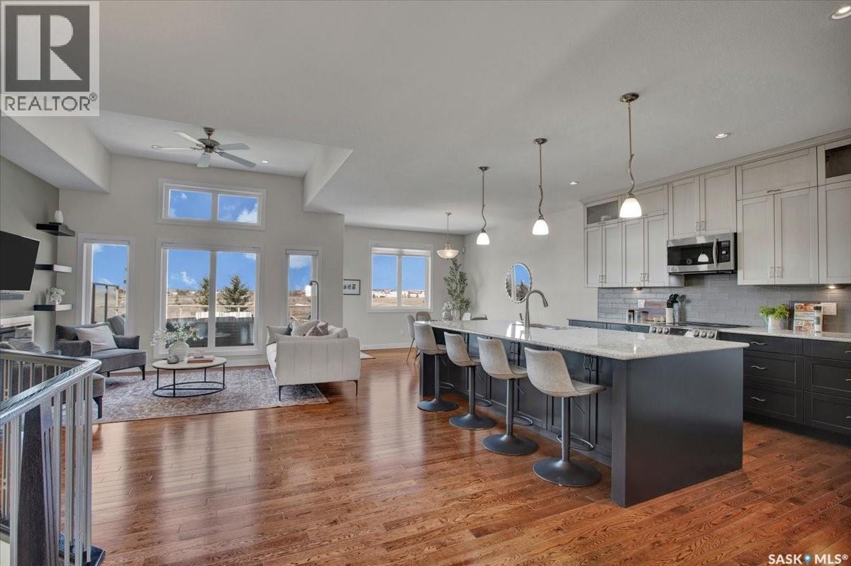 22 315 Ledingham Drive, Saskatoon, SK - Indoor Photo Showing Kitchen With Upgraded Kitchen