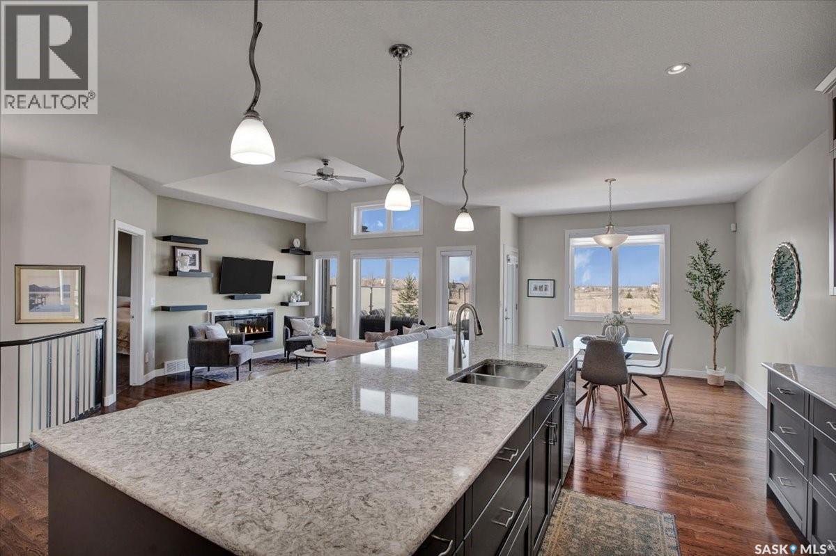 22 315 Ledingham Drive, Saskatoon, SK - Indoor Photo Showing Kitchen With Double Sink With Upgraded Kitchen