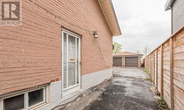7208 Hermitage Road, Mississauga, ON - Outdoor With Exterior