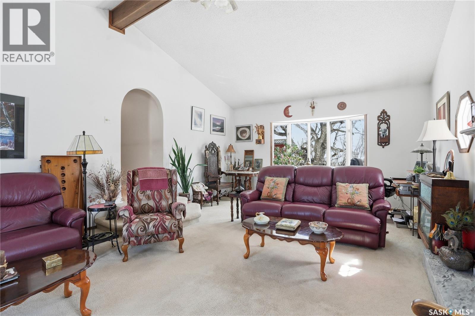 103 1St Street W, Hepburn, SK - Indoor Photo Showing Living Room