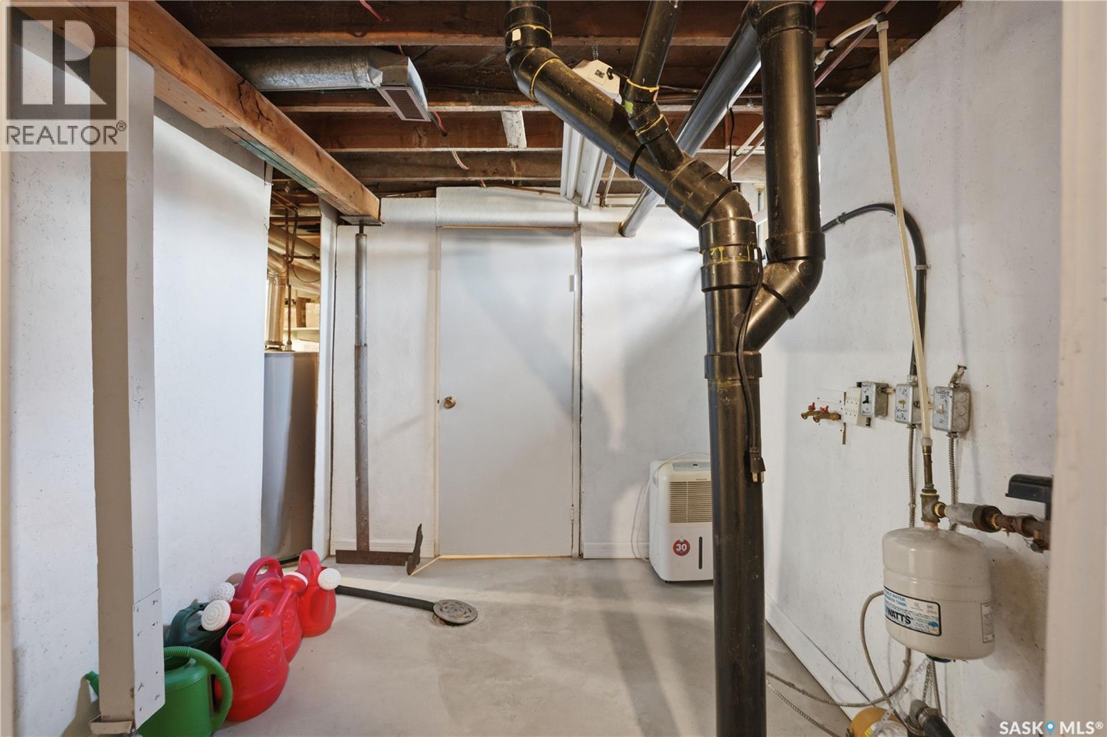 103 1St Street W, Hepburn, SK - Indoor Photo Showing Basement